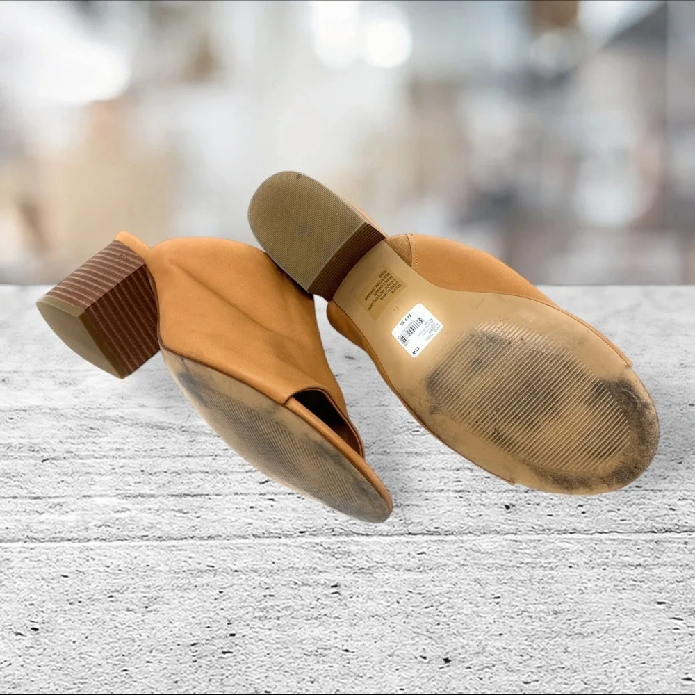 Lane Bryant Platform Shoes Slip On Clog casual Womens Size 11 W Logo Khaki brown